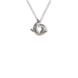 Playful dolphins necklace without pearl